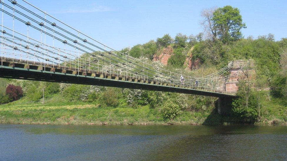 Union Chain Bridge