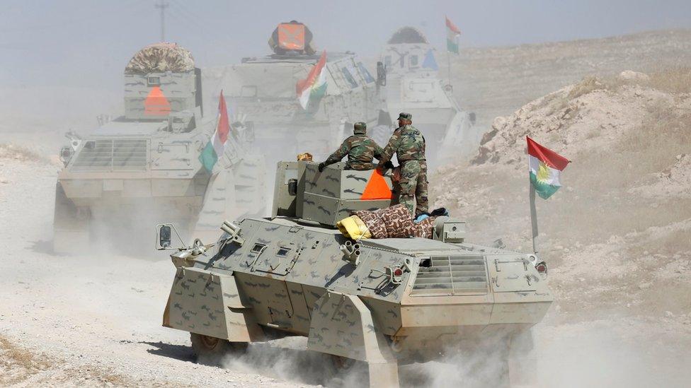 Peshmerga fighters advance east of Mosul on 18 October 2016