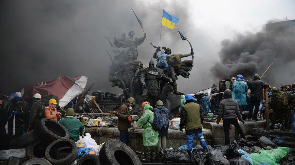 Anti-government protesters clash with police in Independence square, on February 20, 2014 in Kiev