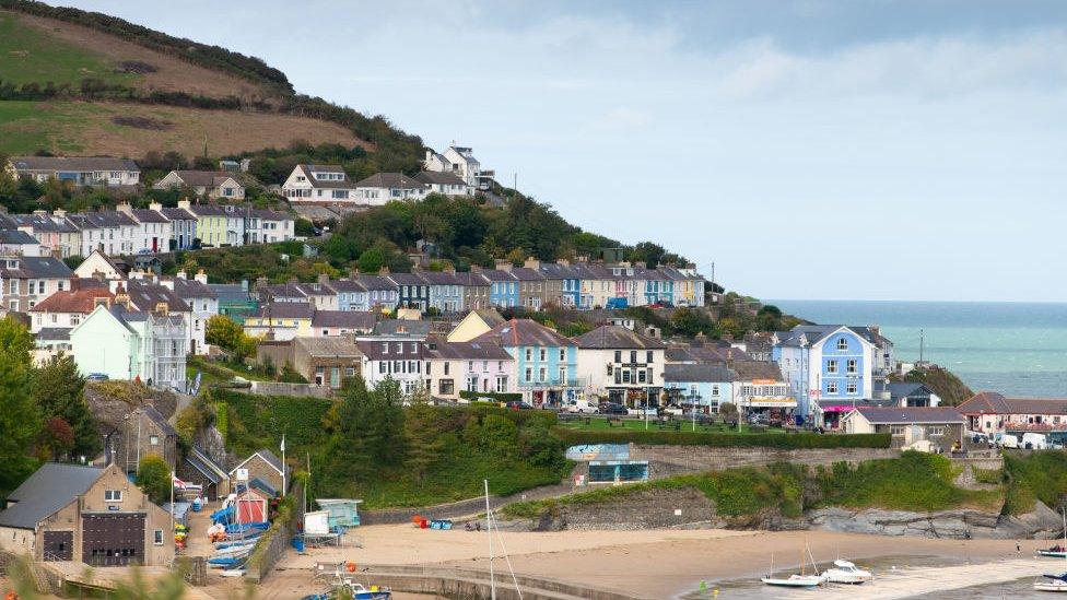 Ceinewydd, Ceredigion