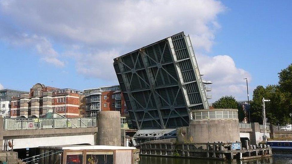 Bascule bridge in Bristol