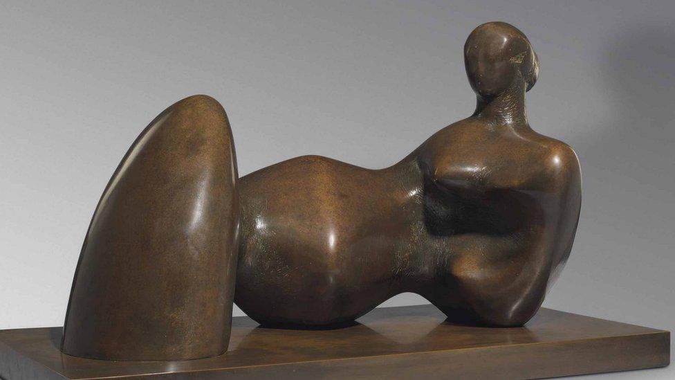 Reclining Figure: Umbilicus