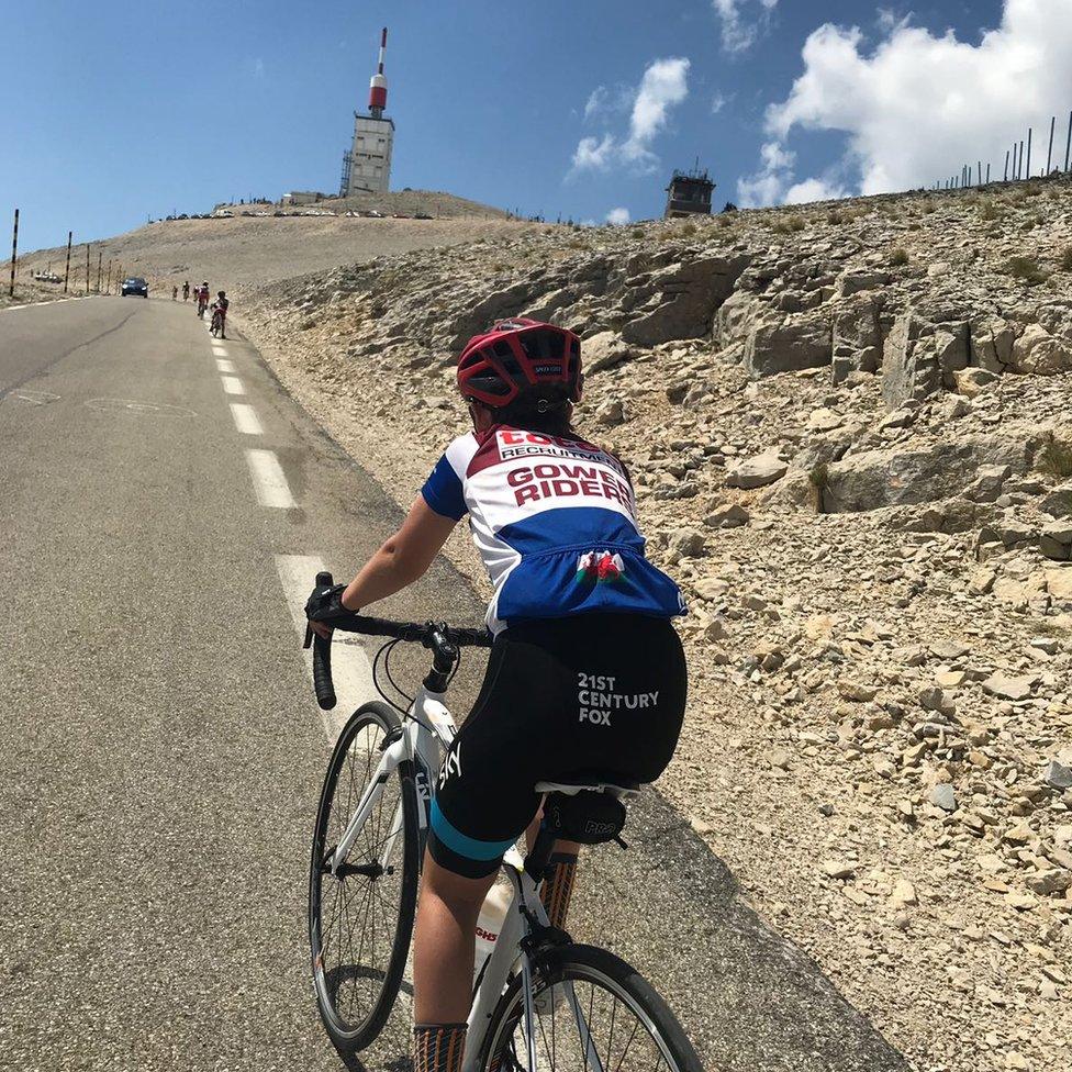 Kitty cycling up Mont Ventoux