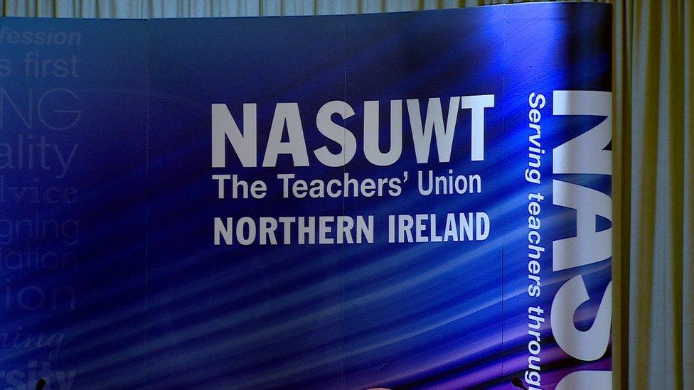 NASUWT Logo