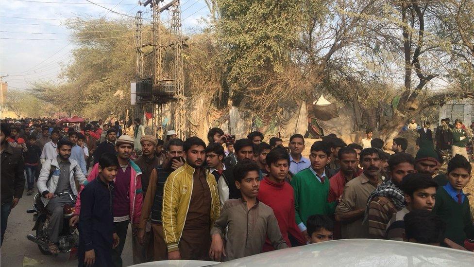 Protesters in Kasur