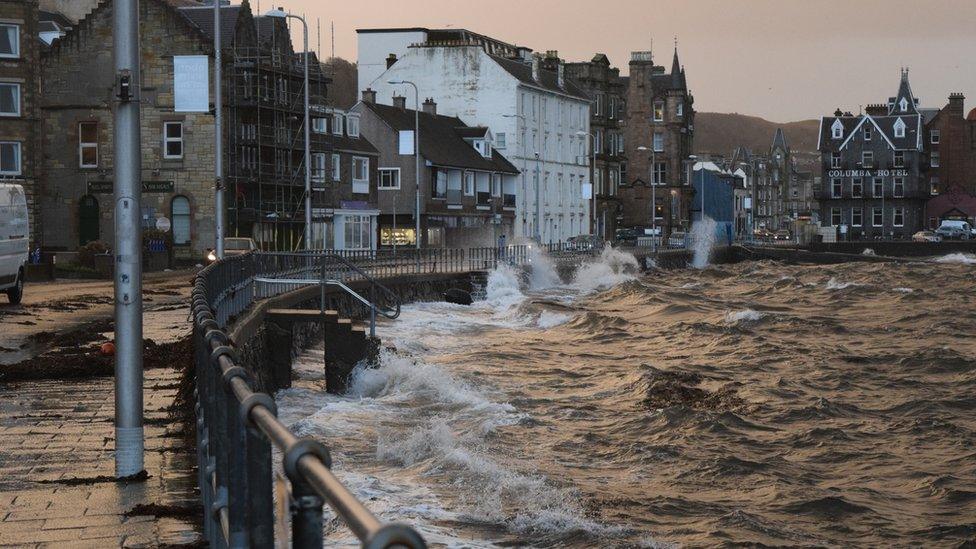 Waves batter the shore in Oban