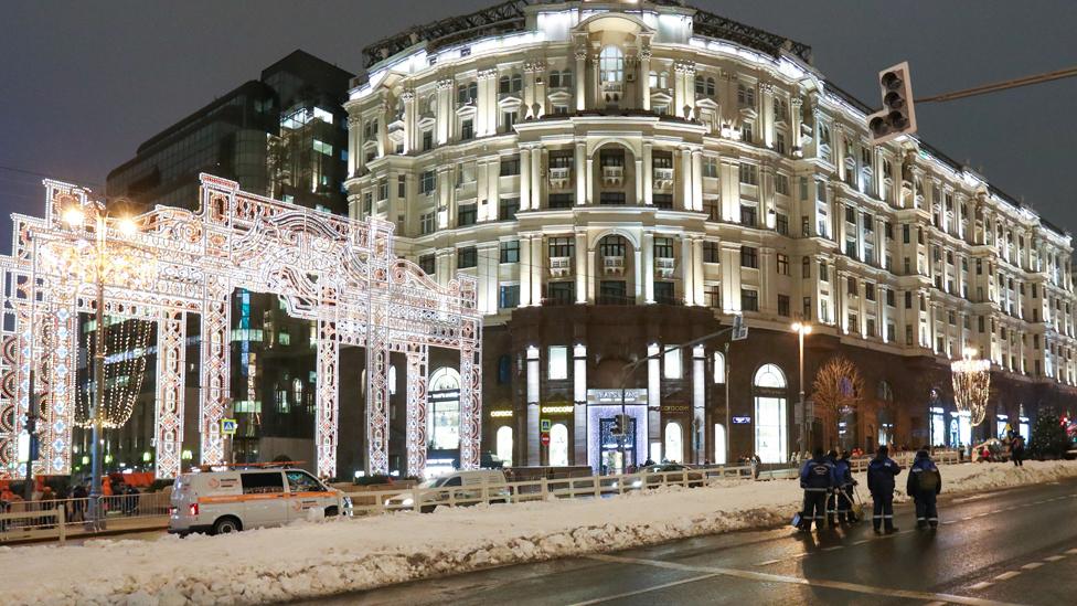 Artificial snow on Tverskaya, 29 Dec 19