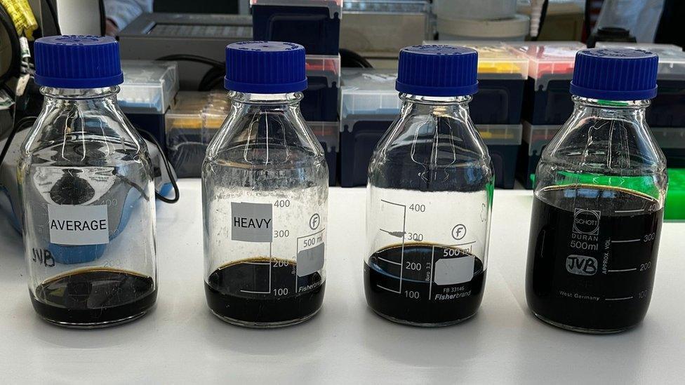 Samples of menstrual blood - average discharge on the left to