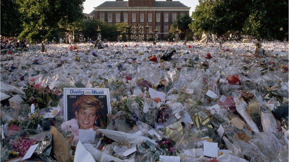 The thousands of flowers sent to Princess Diana's house following her death