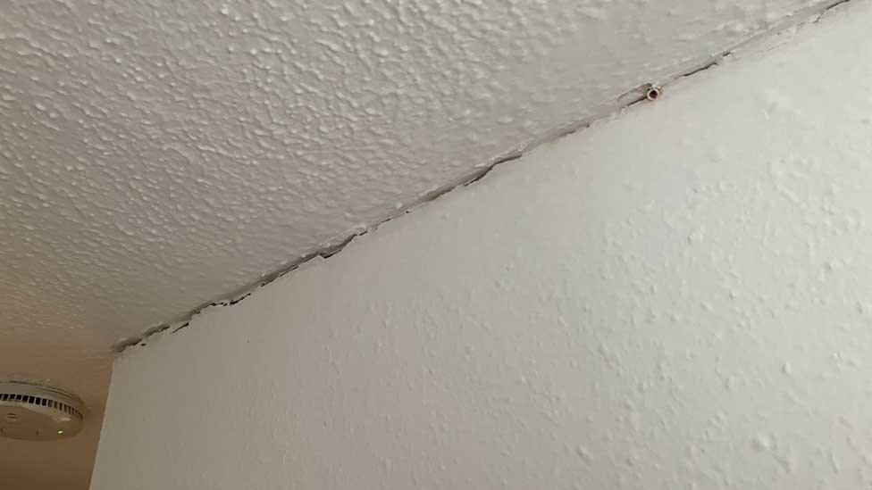 Crack on the wall