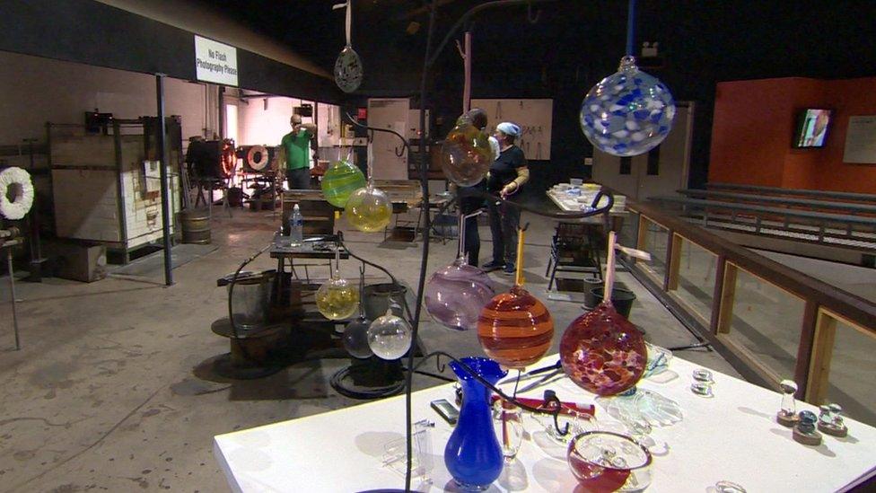 Glass blowing workshop at World of Glass