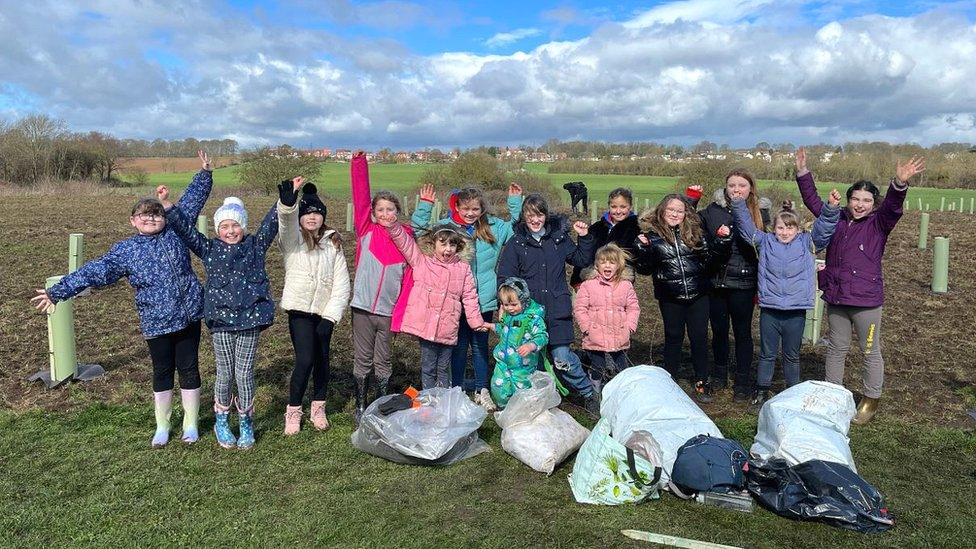 Planting Day At Crossfield Lane In Skellow