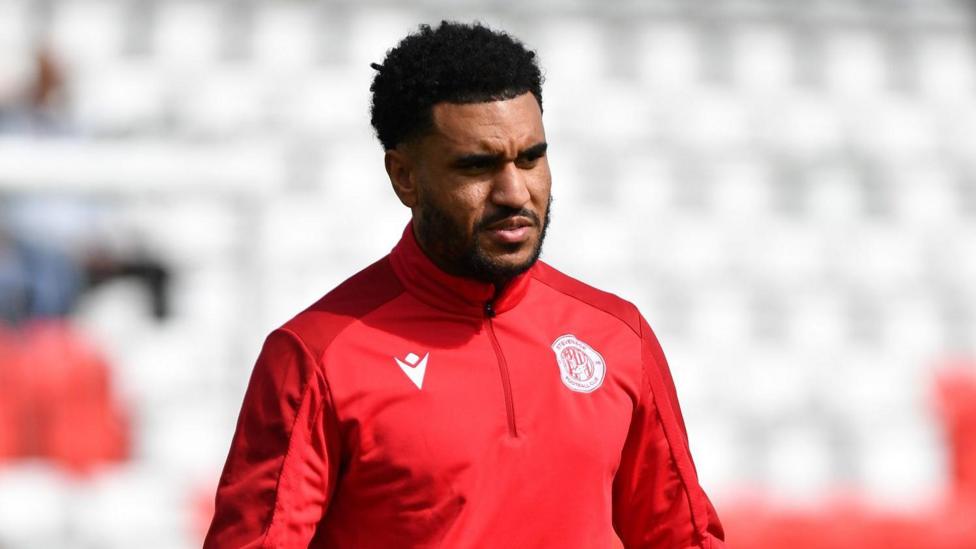 Jamie Reid: Stevenage striker to miss start of new season - BBC Sport