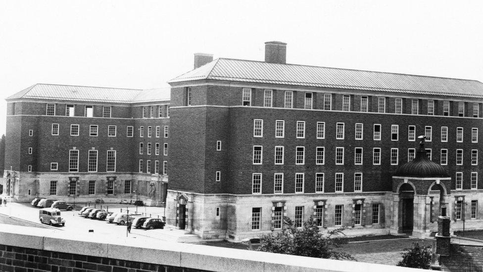 Nottinghamshire County Hall in 1952