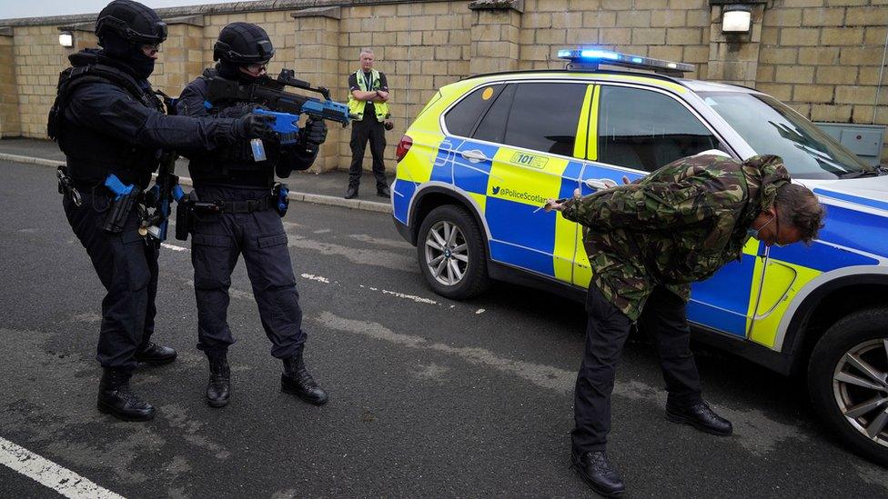 armed police training