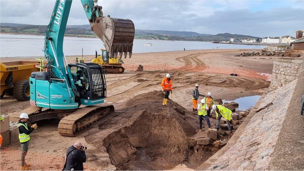 Exmouth seawall repairs