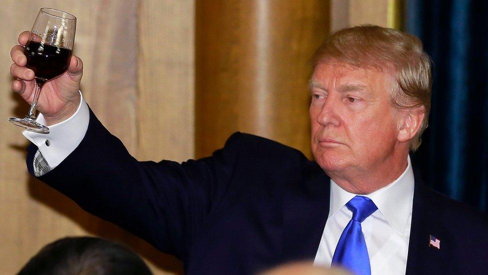 US President Donald J. Trump toasts after delivering a speech at the opening of a welcome dinner hosted by Japanese Prime Minister Shinzo Abe at Akasaka Palace in Tokyo, Japan, 6 November 2017