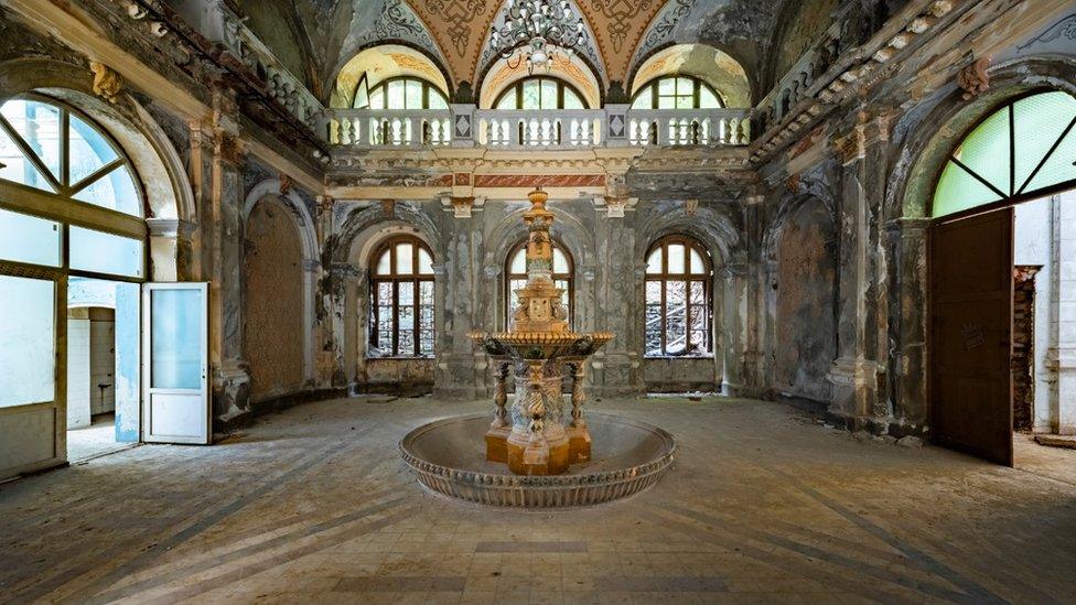 The magnificent lobby but rundown lobby at Neptune Baths