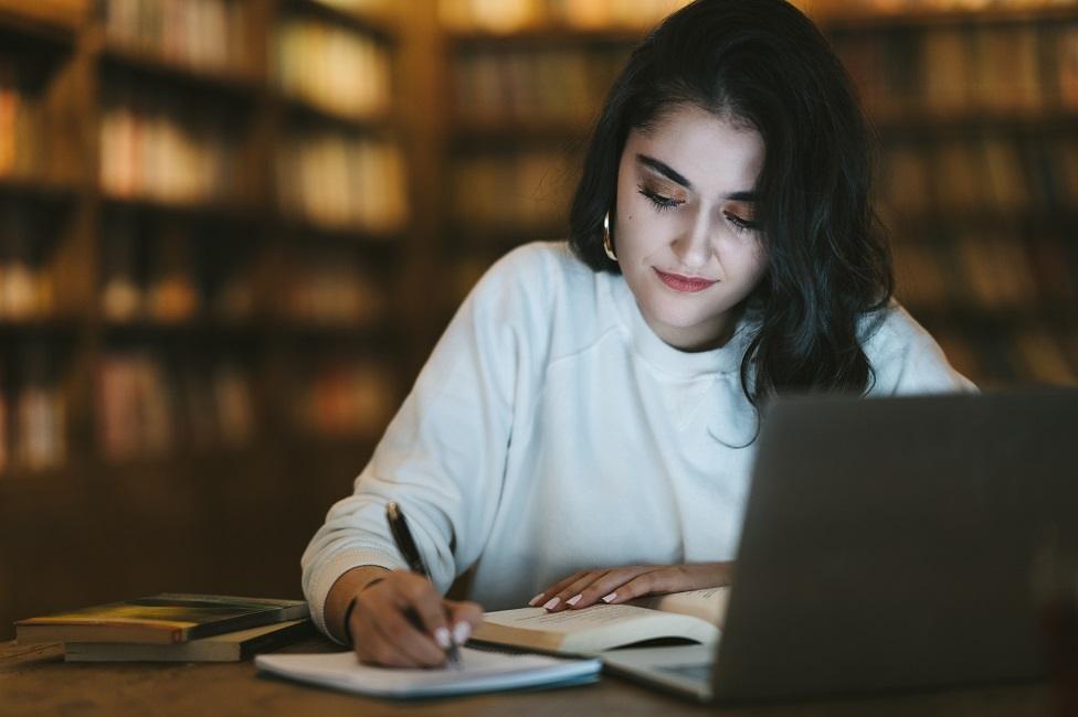 Student in library