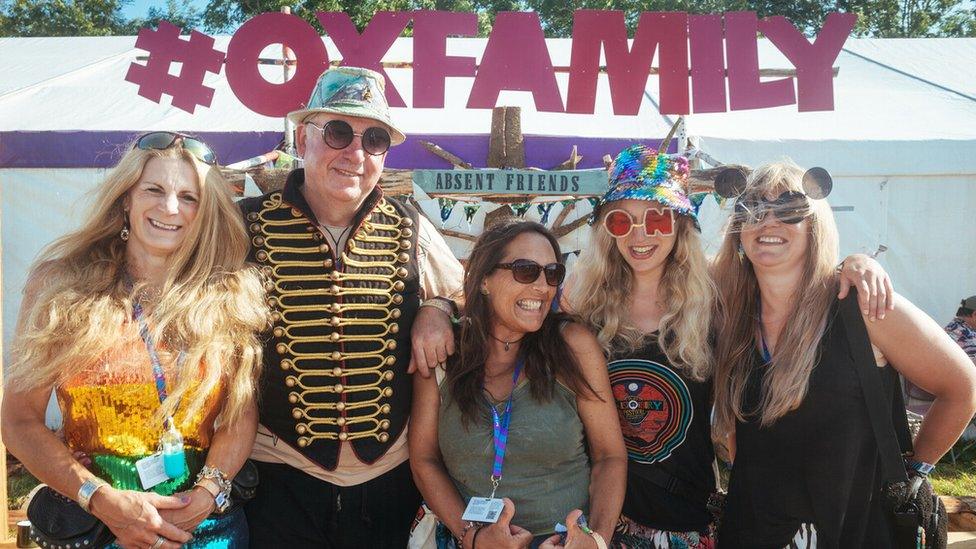 Stewards; Julie, Keith, Natalie, Paula and Sarah, in the Oxfield campsite area getting ready to head into the festival