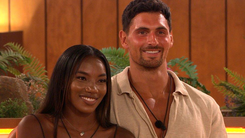 Jay Younger and Chyna Mills in the Love Island Villa