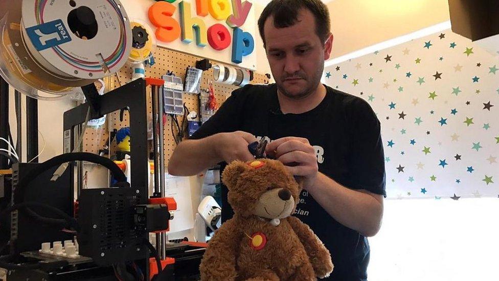 A Leeds dad making a teddy bear