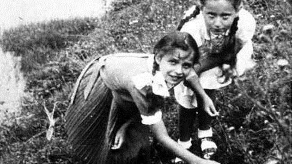 Marion (on right) with friend in Bukhara in Uzbekistan