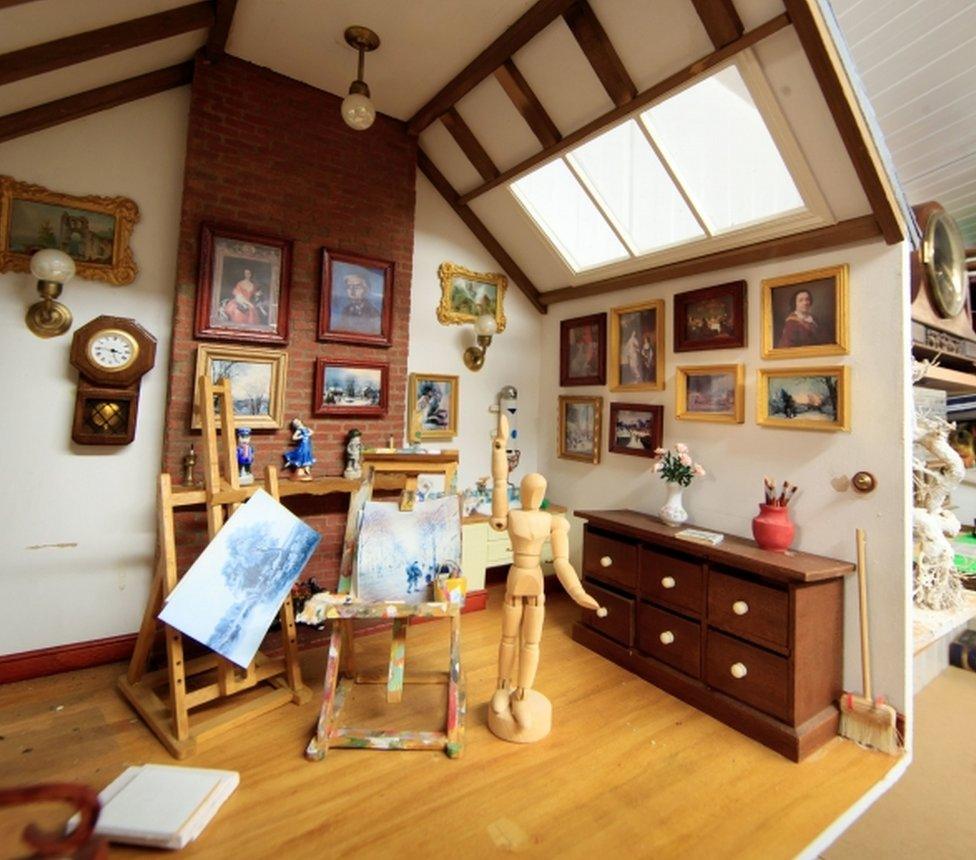 Miniature artists studio