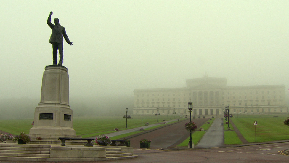 Stormont mist