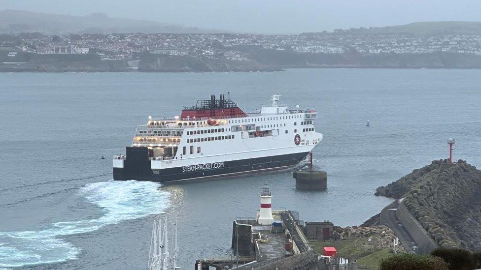 Manxman leaving Douglas Harbour