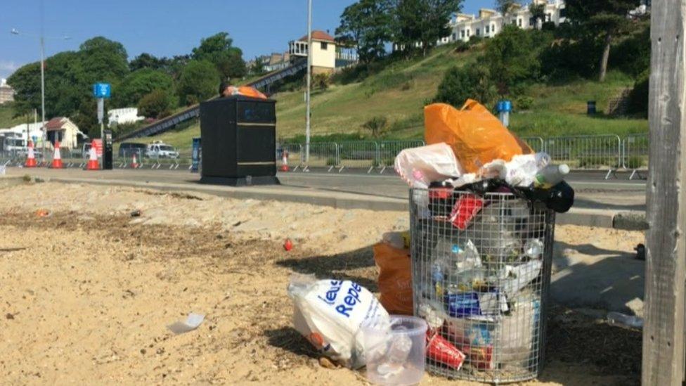 overflowing bin at Southend