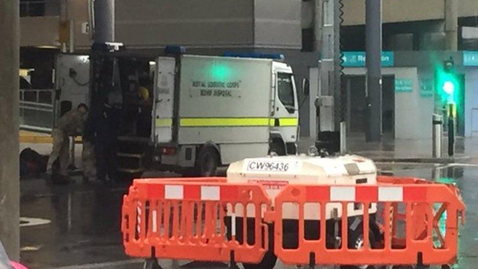 Bomb disposal unit at Gatwick