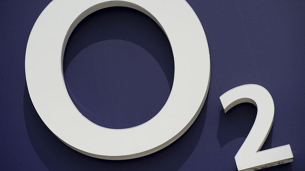 O2 logo