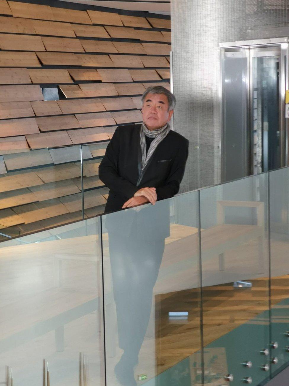 Japanese architect Kengo Kuma at the opening of his new museum