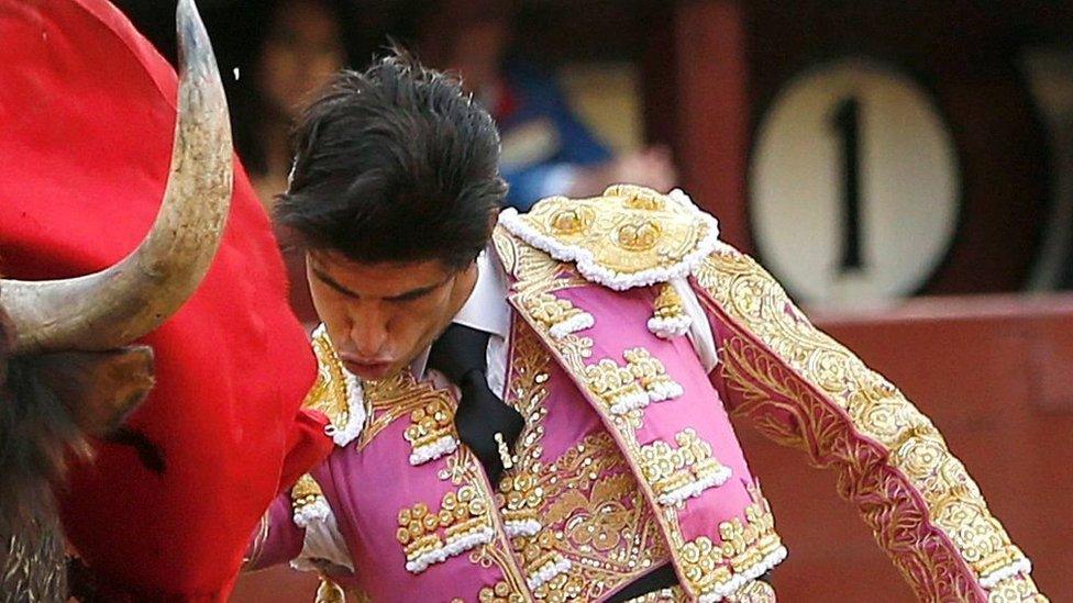 Spanish bullfighter Victor Barrio in action during the San Isidro Bullfighting Fair at La Monumental Bullring in Madrid, Spain, 29 May 2016