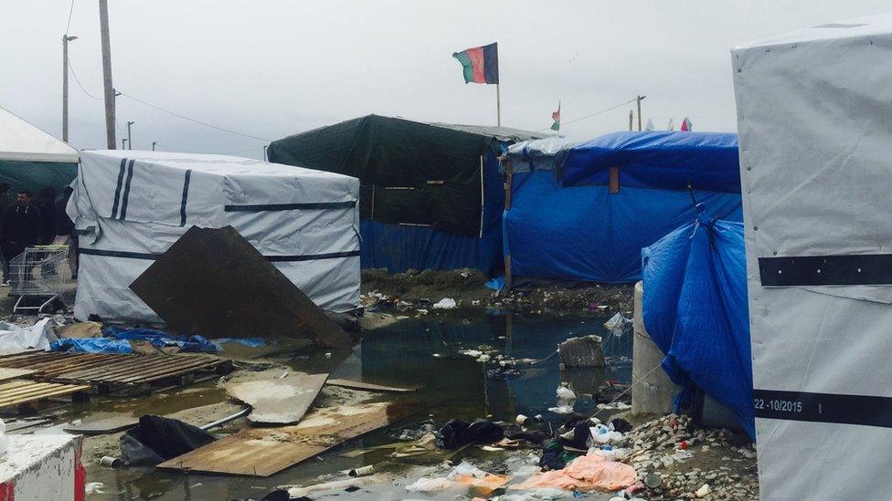 Afghan flag/shelters