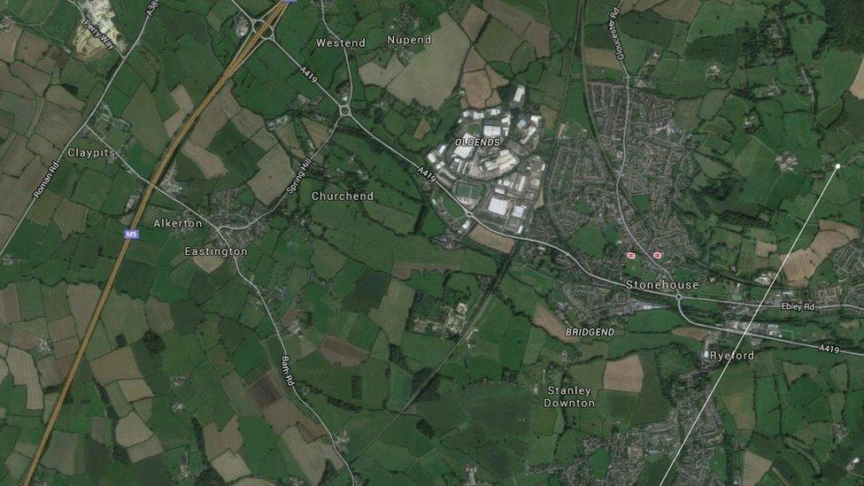 Map showing Eastington on the left and Stonehouse on the right