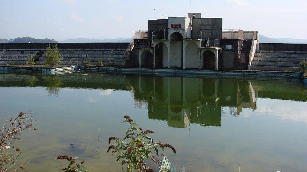 The dilapidated Grange Lido