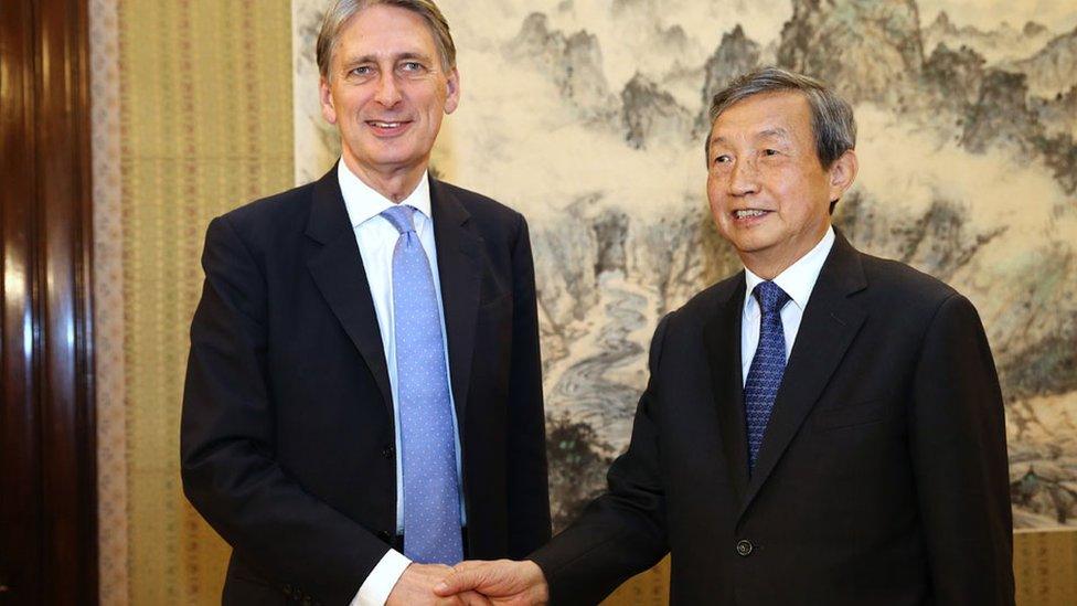 Philip Hammond with Chinese Vice Premier Ma Ka