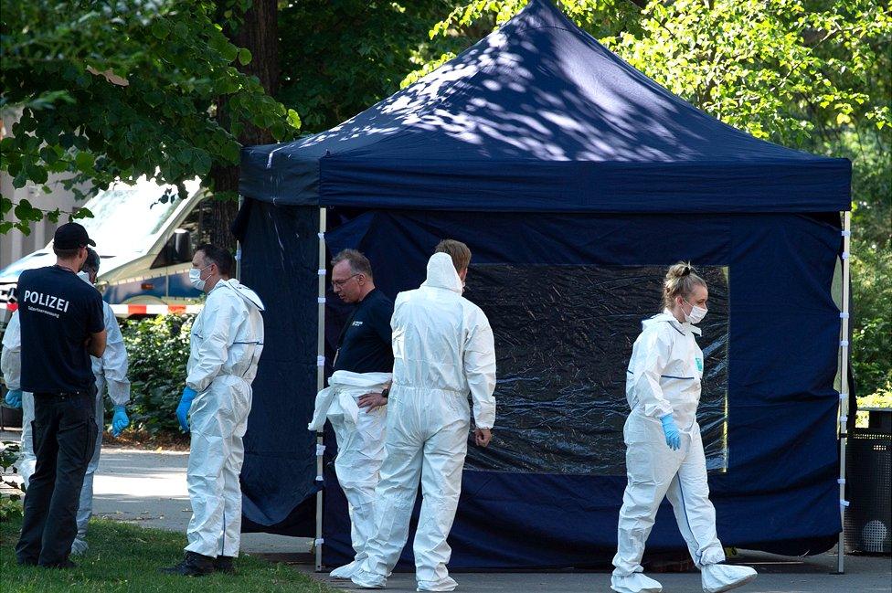 Murder scene in Berlin, 23 Aug 19