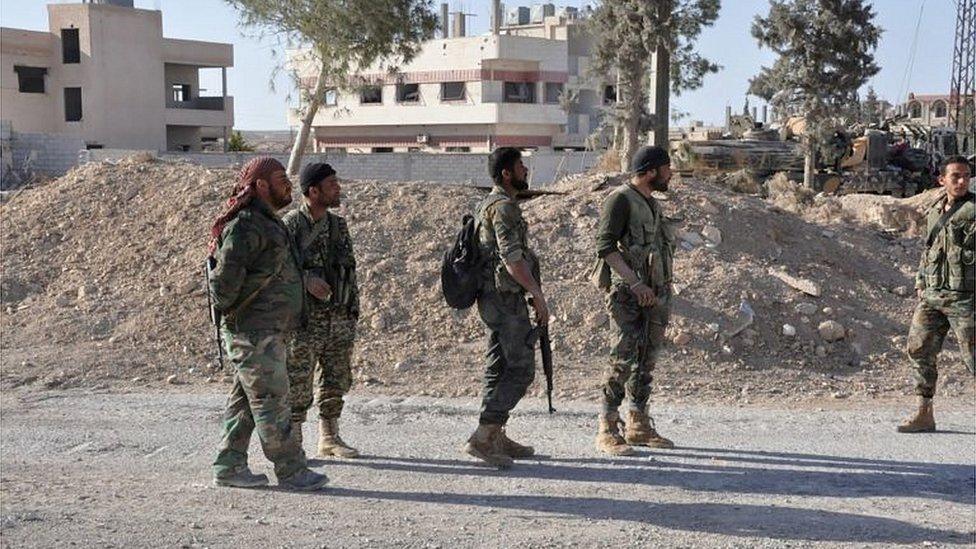 Syrian troops in al-Qaryatain on 03/04/16 (picture from Syrian Arab News Agency (Sana)