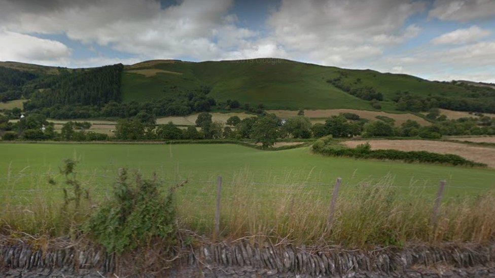 the A5 between Llidiart y Parc and Glyndyfrdwy