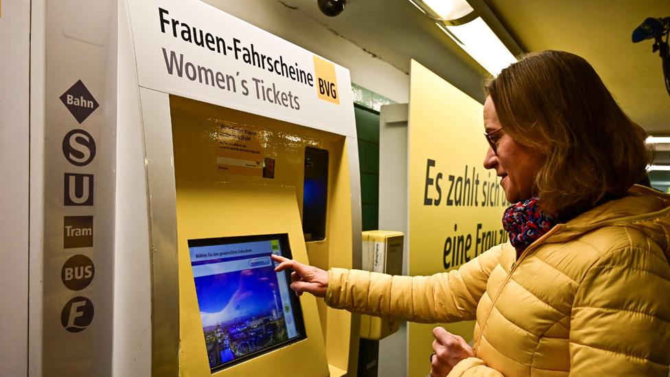 Berlin ticket machine, 18 Mar 19