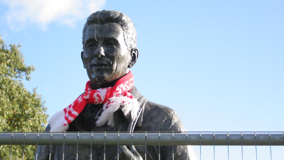 Brian Clough statue