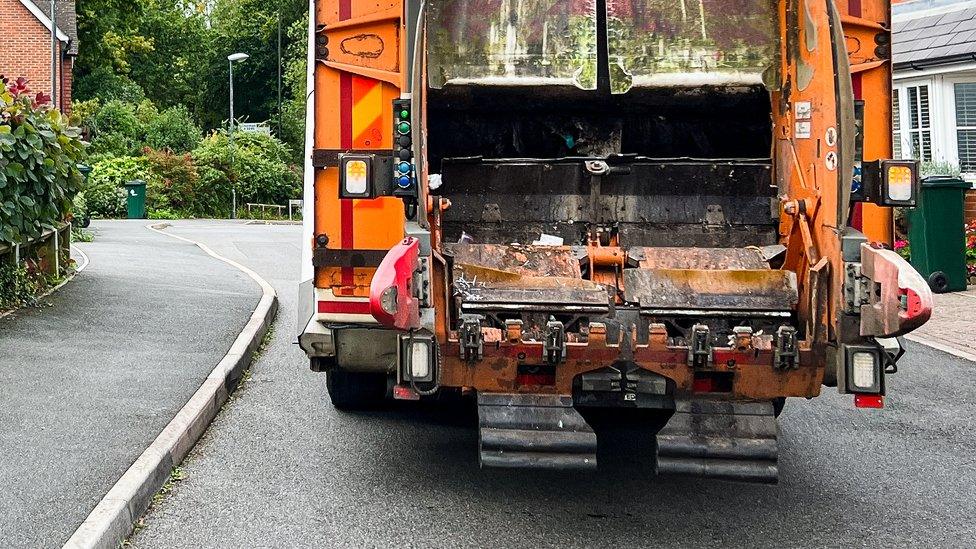 Bin Lorry