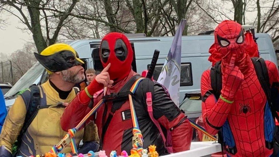 John Bell dressed as deadpool