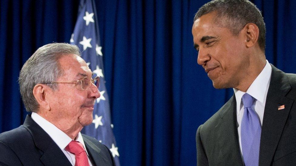 Raul Castro and Barack Obama at the UN headquarters in NY, 29 Sep 2015