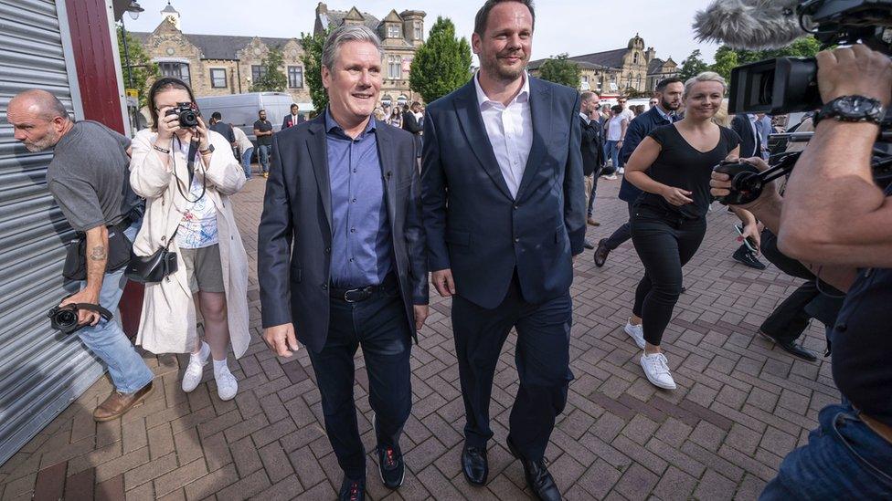 Sir Keir Starmer and Simon Lightfoot in Ossett