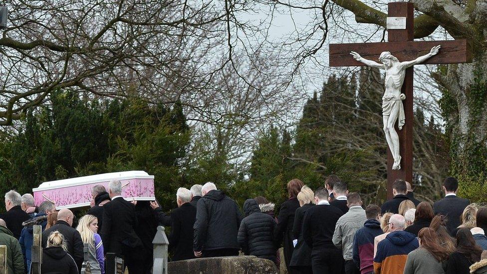 LAUREN bULLOCK FUNERAL