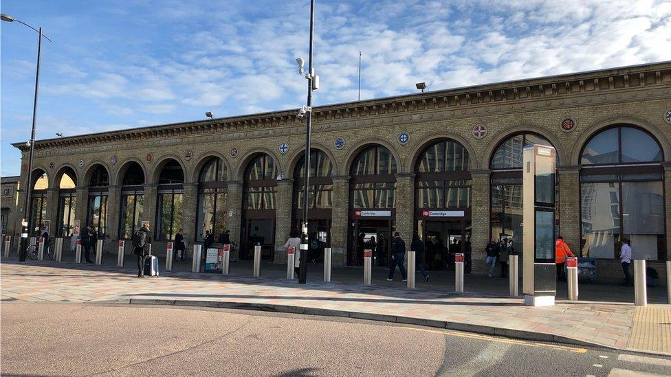 Cambridge train station